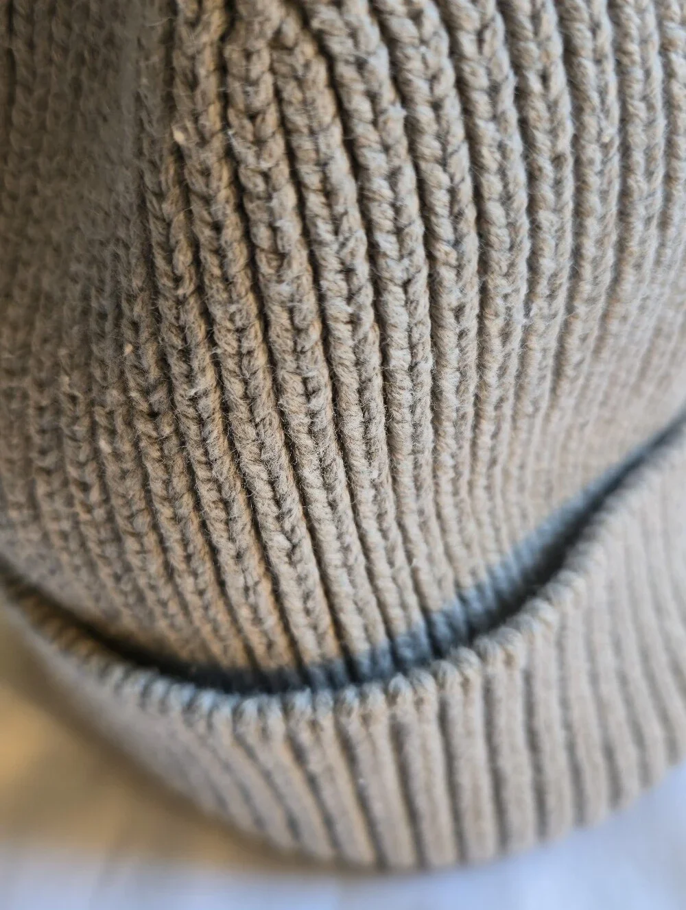 GAP Kids Dino Knit Beanie in Light Gray with Charcoal Spikes, Toddler Hat